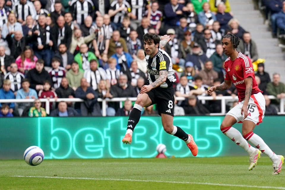 Sandro Tonali scoring a goal during a soccer match.