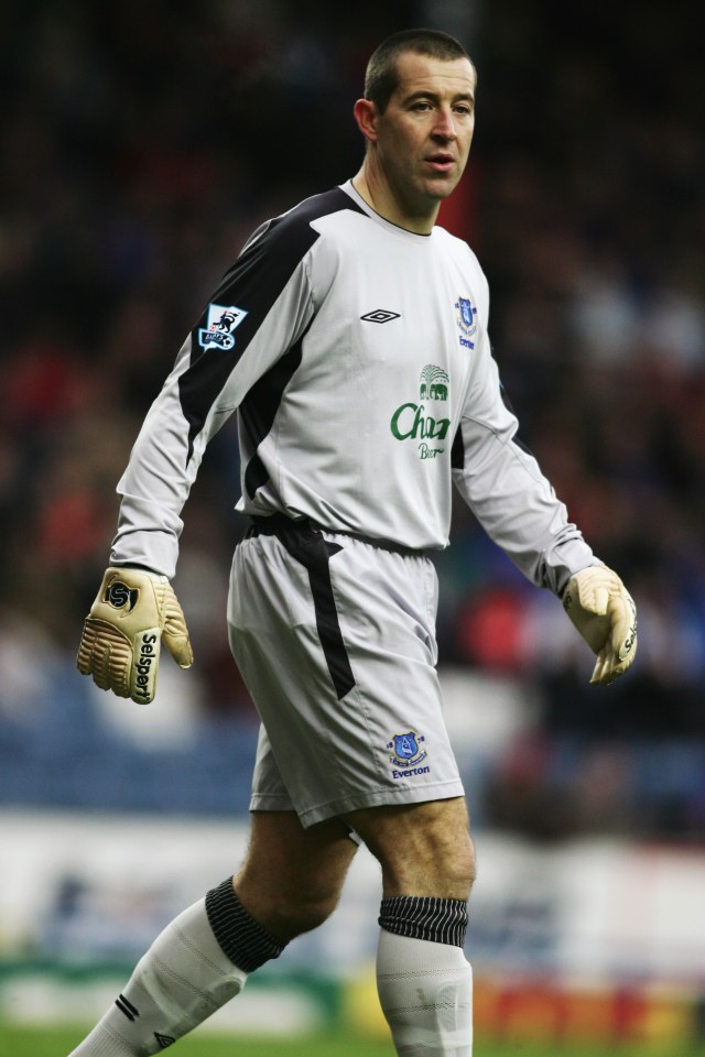 Nigel Martyn, Everton goalkeeper, in action.