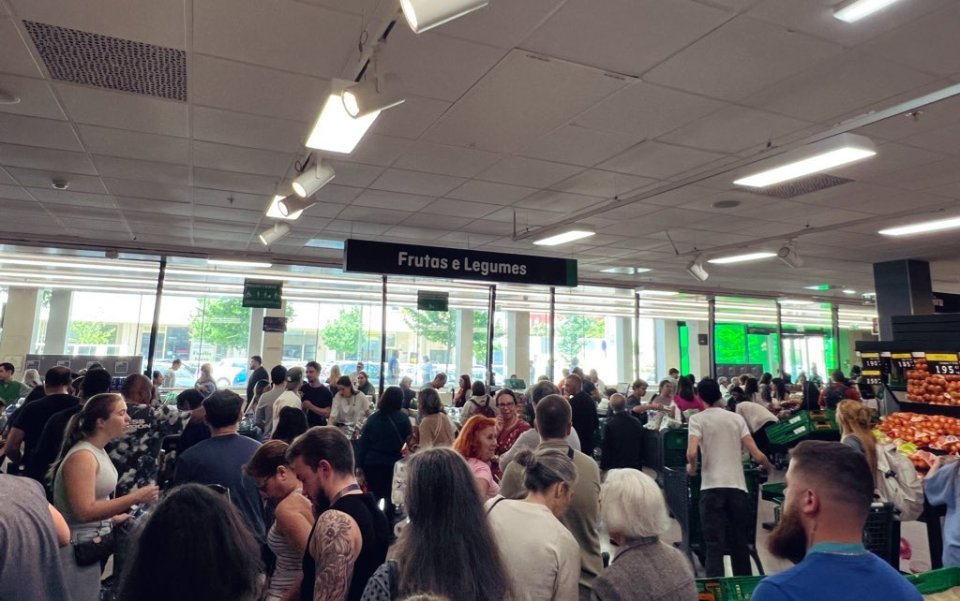 Panic buying in a grocery store in Spain or Portugal.