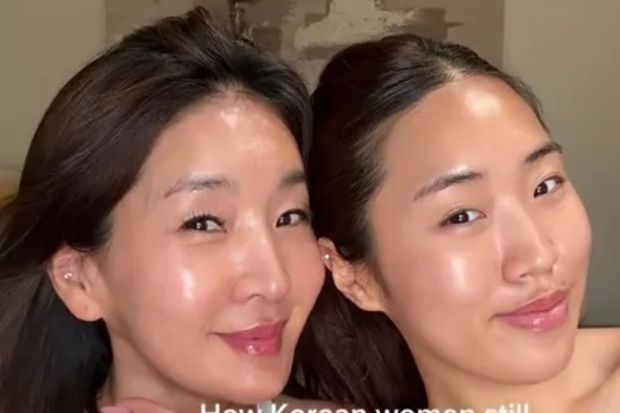 An image collage containing 1 images, Image 1 shows Two women, possibly a mother and daughter, discussing anti-aging techniques