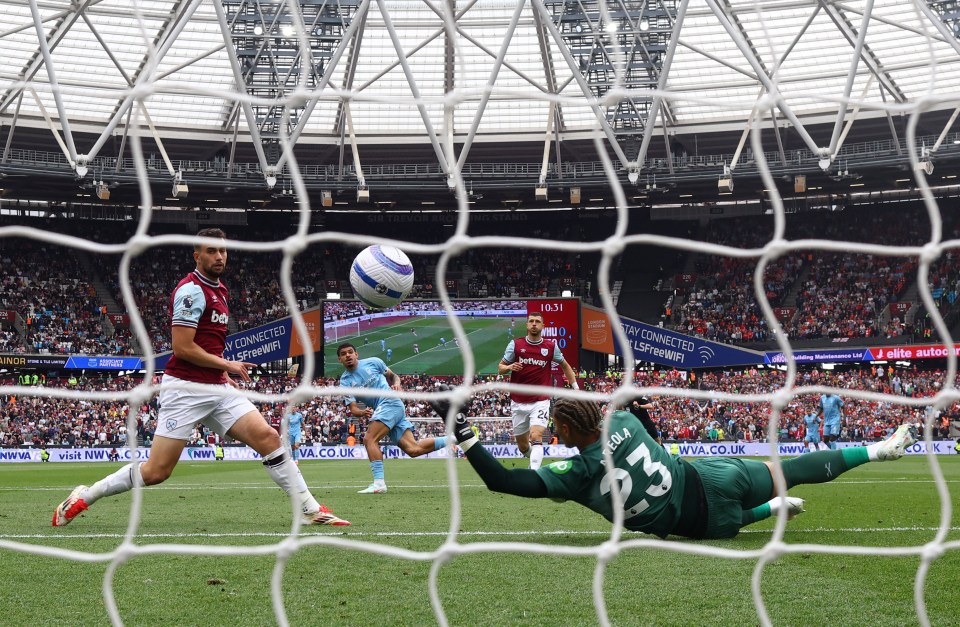 Nottingham Forest's Morgan Gibbs-White scoring a goal.
