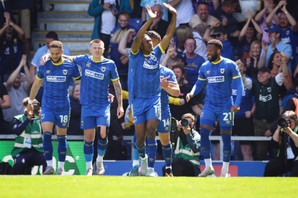Alamy Live News. 3BBYTAH Josh Neufville of AFC Wimbledon celebrates his goal during the Sky Bet League 2 Play Off Semi Final 2nd Leg between AFC Wimbledon and Notts County at Plough Lane, Wimbledon on Saturday 17th May 2025. (Photo: Tom West | MI News) This is an Alamy Live News image and may not be part of your current Alamy deal . If you are unsure, please contact our sales team to check.