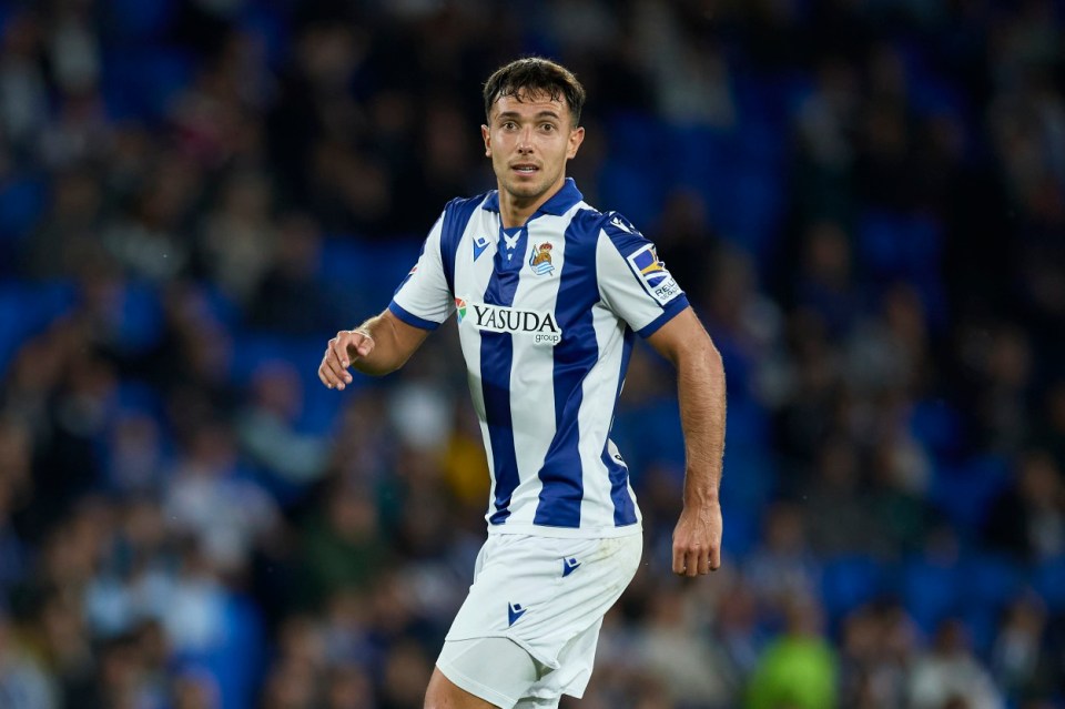 SAN SEBASTIAN, SPAIN - MAY 13: Martin Zubimendi of Real Sociedad looks on during the LaLiga EA Sports match between Real Sociedad and RC Celta de Vigo at Reale Arena on May 13, 2025, in San Sebastian, Spain. (Photo By Ricardo Larreina/Europa Press via Getty Images)