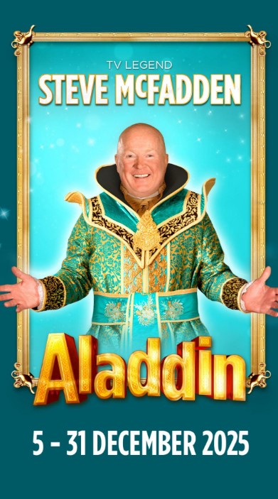Steve McFadden as Aladdin in a theatrical production.