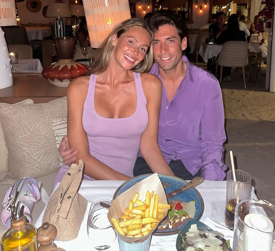 James Argent and his girlfriend at a restaurant.