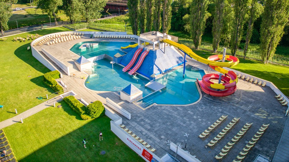 Aerial view of Aquacity Poprad water park with slides and pool.