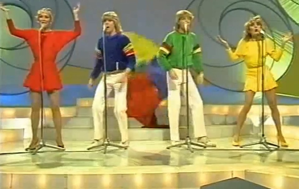 Bucks Fizz performing at Eurovision.