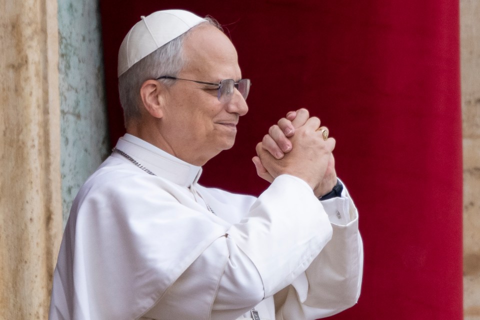 Pope Leo XIV in prayer.