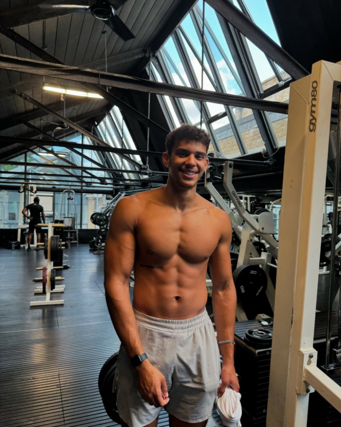 EXCL Sexy 6'5 personal trainer revealed as first Love Islander set for this year's summer series, , Aaron Buckett , , TAKEN WITHOUT PERMISSION http://www.instagram.com/p/CgxFdUbN6gh/?img_index=4