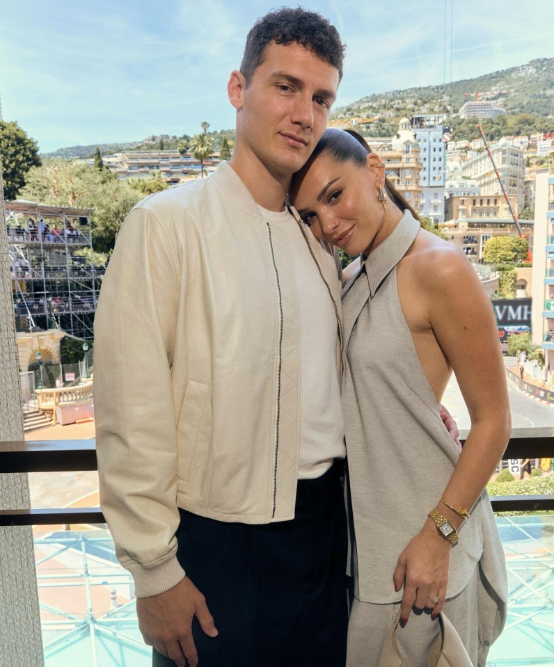 Kleofina Pnishi - Benjamin Pavard girlfriend, http://www.instagram.com/kleofina/?hl=en)