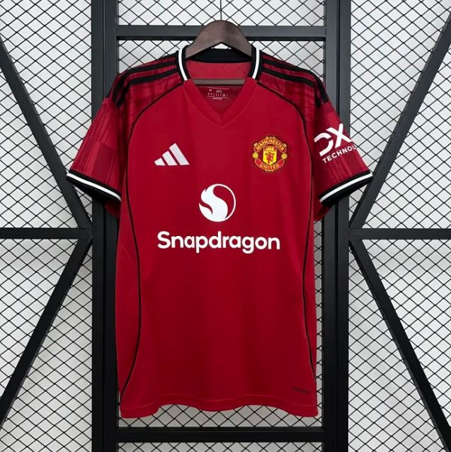 Manchester United soccer jersey with Snapdragon sponsorship.