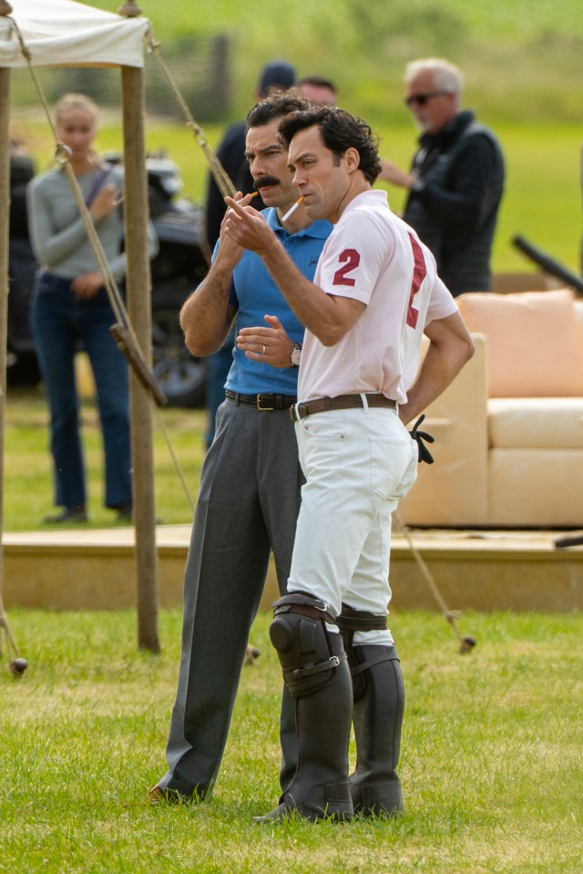 David Tennant filming scenes for the second series of "Rivals."